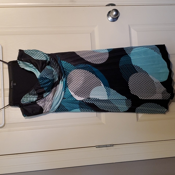 Le Chateau Strapless Dress - Picture 1 of 4